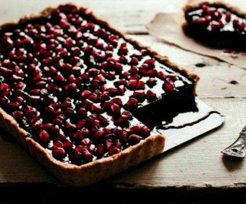 تارت انار و شکلات