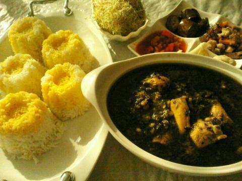 مرغ ترش گیلانی