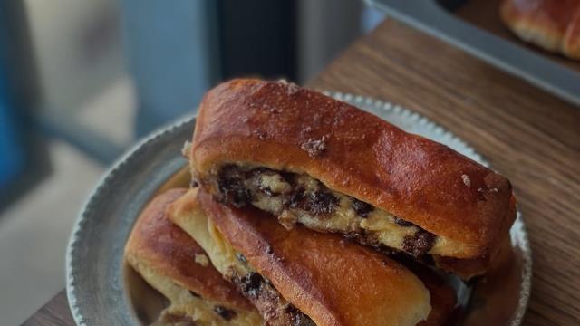 Brioche Suisse بریوش سوئیسی