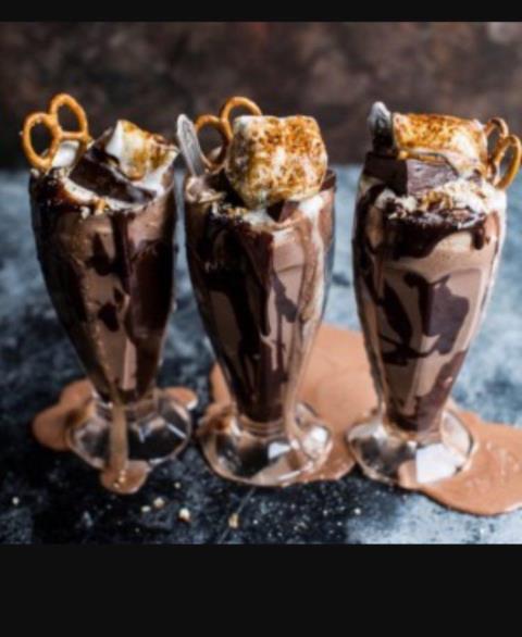 میلک شیک نوتلا