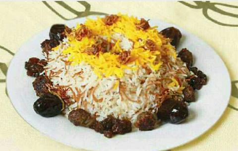 رشته پلو با گوشت