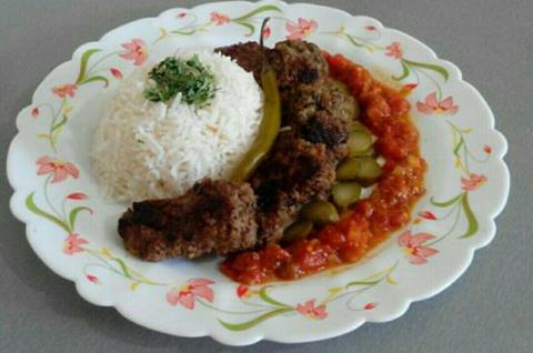 کباب ترک با سس مخصوص