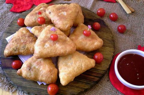 سمبوسه سیب زمینی