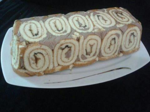 شارلوت بستنی