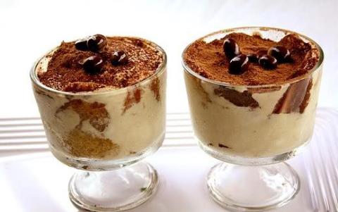 طرز تهیه تیرامیسوی لیوانی
