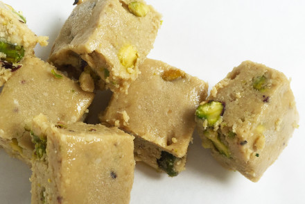 حلوای پسته