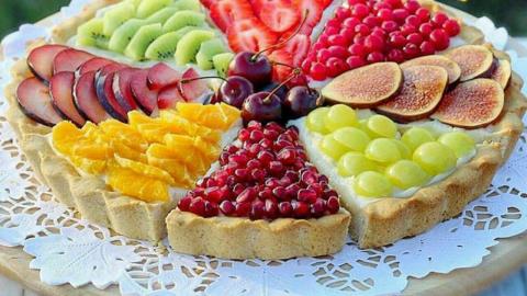 تارت چند میوه