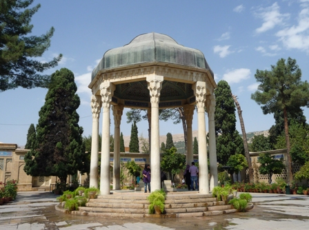 ﺧﺎﮐﺴﭙﺎﺭﯼ حافظ