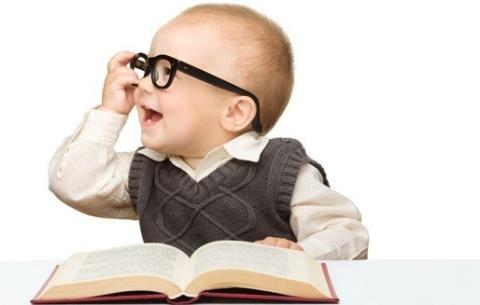 کودکتان را با 5 بازی کتابخوان کنید