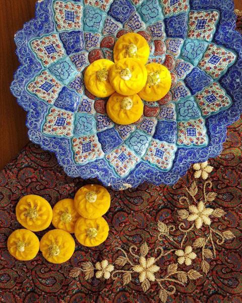 شیرینی زعفرانی