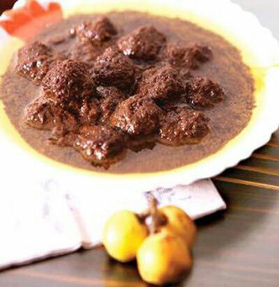 خورشت فسنجان با رب ازگیل