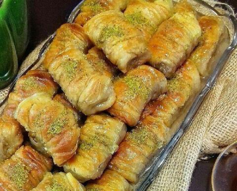 باقلوا رولی