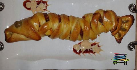 پیراشکی گوشت به شکل ماهی