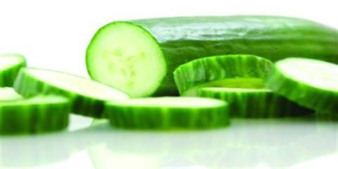 فواید خیار برای چشم و پوست
