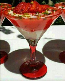 محلبی توت فرنگی
