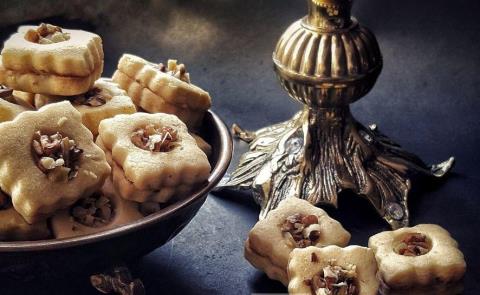 شیرینی مدرن گردویی