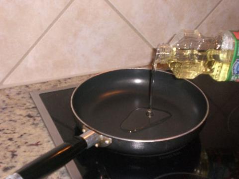 اهمیت دمای روغن در شروع پخت و پز