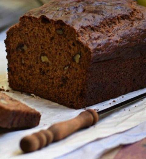 کیک موز ماست یونانی بدون روغن و کره