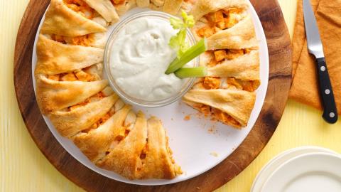 حلقه خمیری با مرغ و سس باربیکیو 