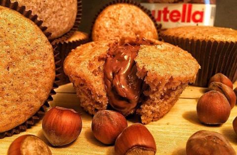 کیک دارچینی با مغز نوتلا
