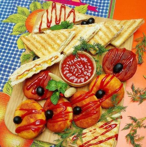 کلوچه مرغ و پنیر