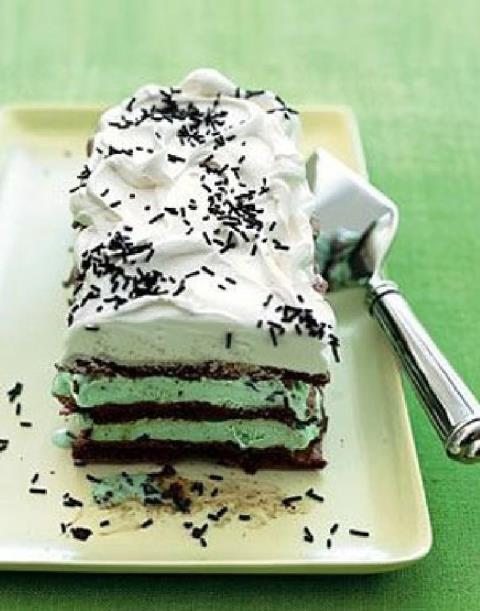 کیک بستنی شکلاتی نعنایی