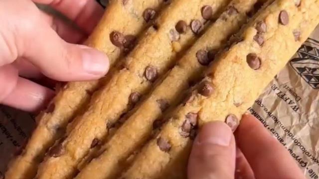 کوکی میله ای شکلاتی